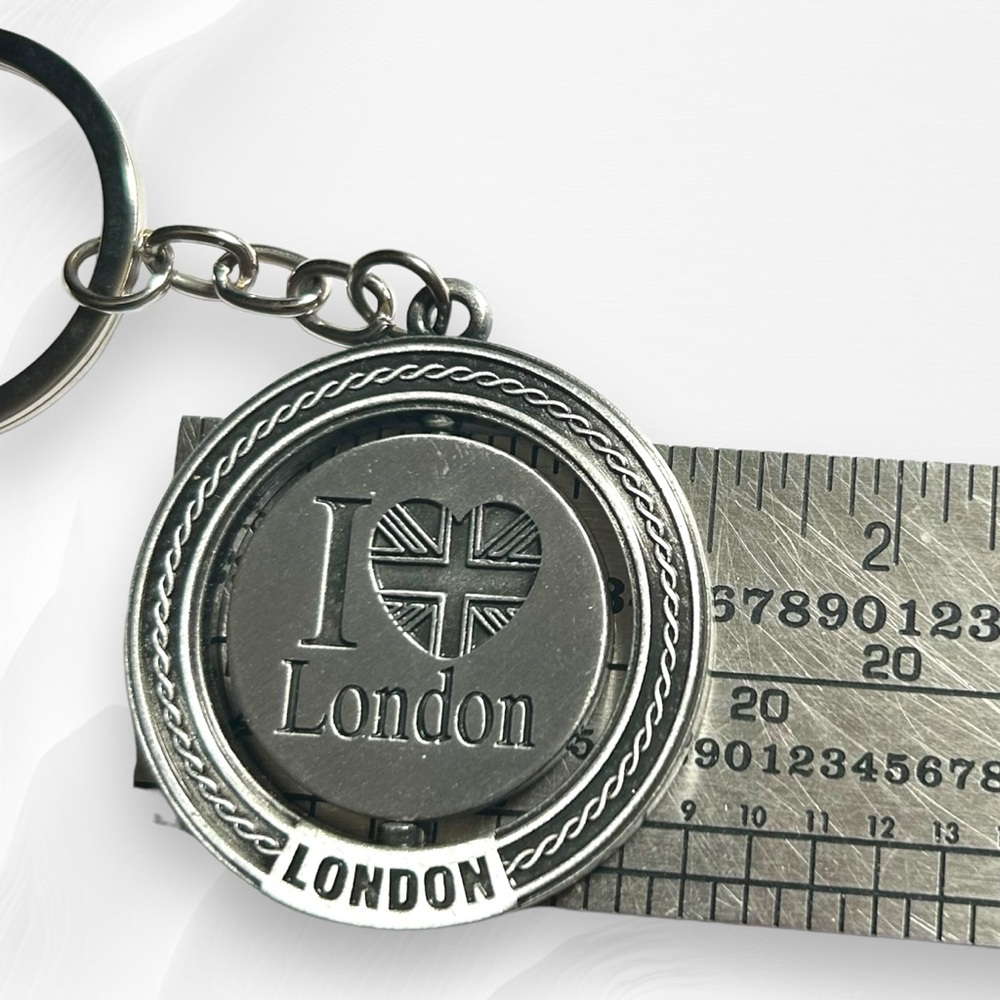 London Rotating Keyring England Travel U.K. Essential - Picture 3 of 3